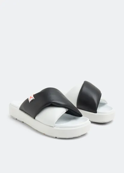 Сланцы Nike Slides WMNS JORDAN SOPHIA SLIDE DO8863-100