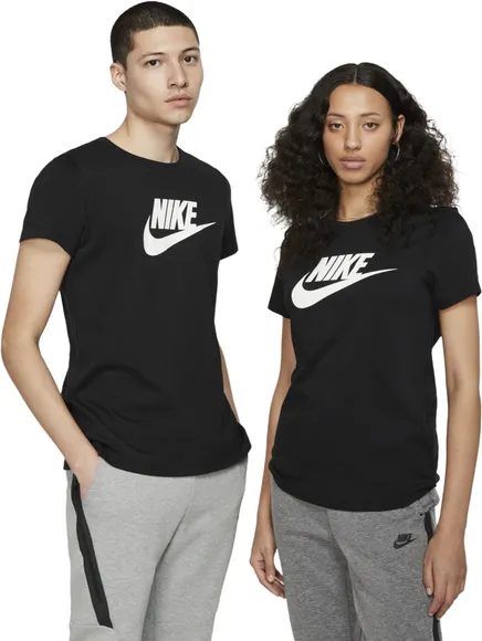 Футболка Nike Sportswear Essential BV6169-010